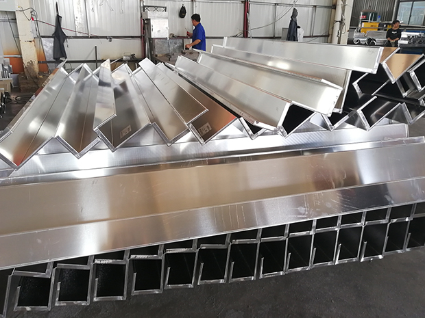 异形草莓视频在线观看IOS